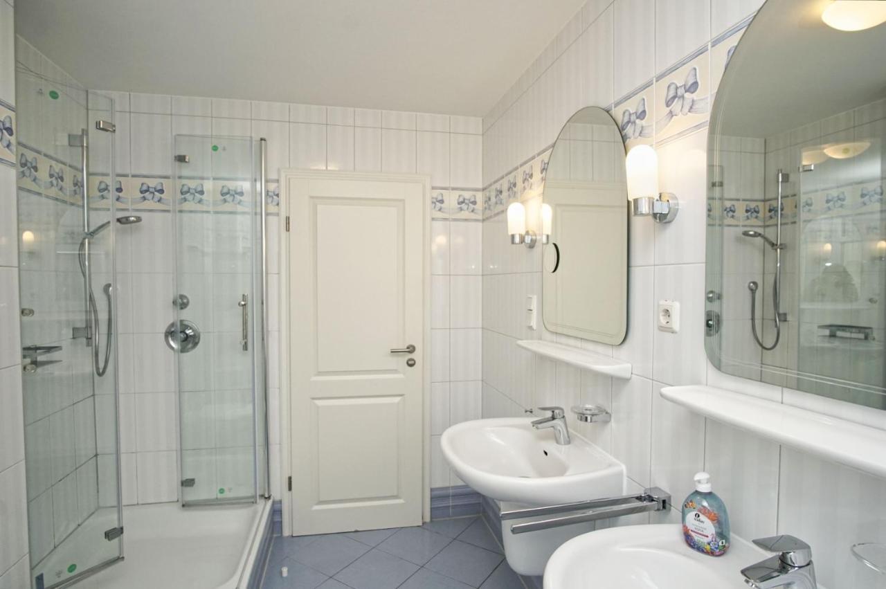 Meeresblick Residenzen FeWo 38 deluxe, inklusive Sauna und Schwimmbadnutzung im AHOI Sellin Goehren  Exterior foto