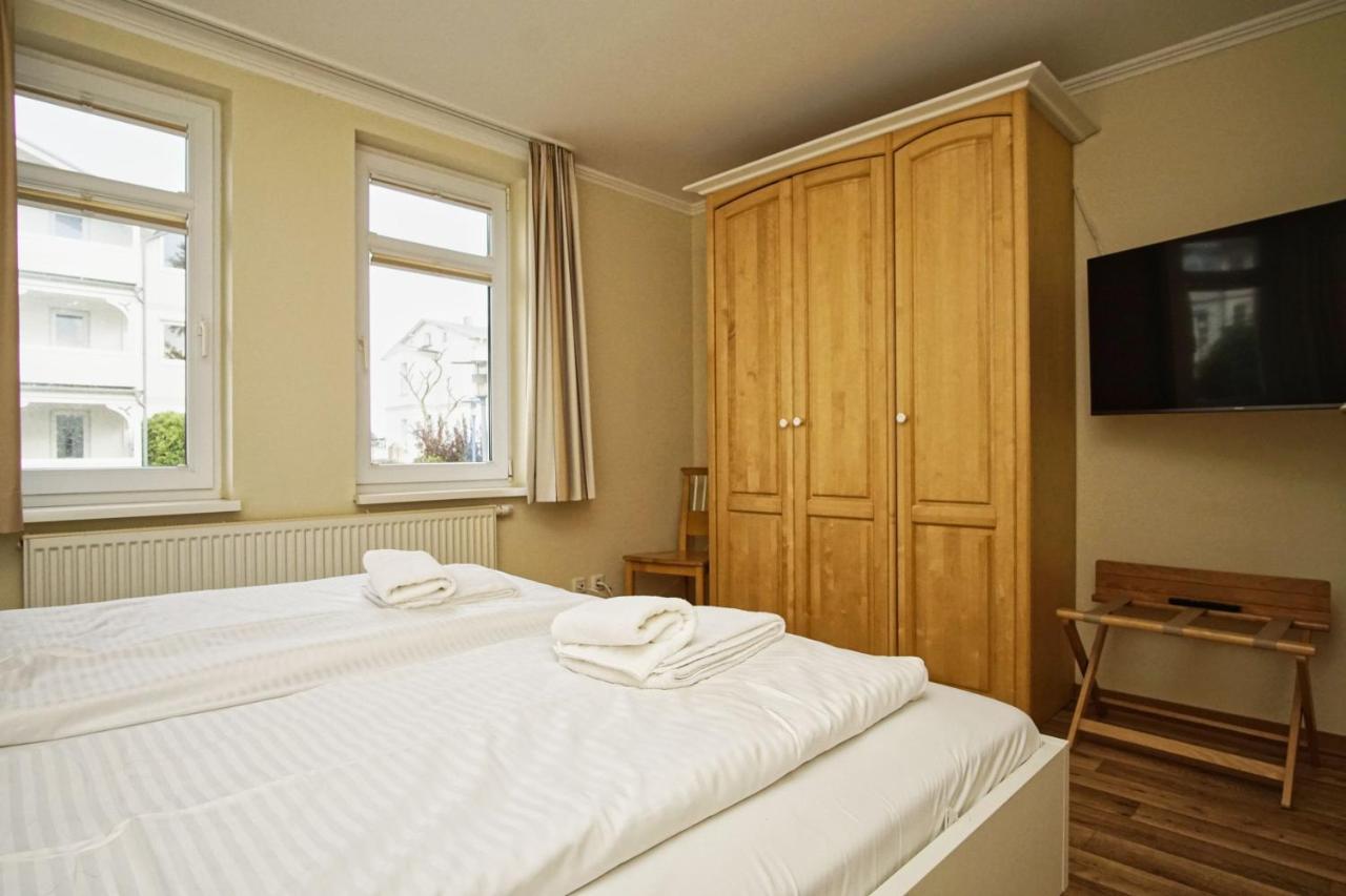Meeresblick Residenzen FeWo 38 deluxe, inklusive Sauna und Schwimmbadnutzung im AHOI Sellin Goehren  Exterior foto